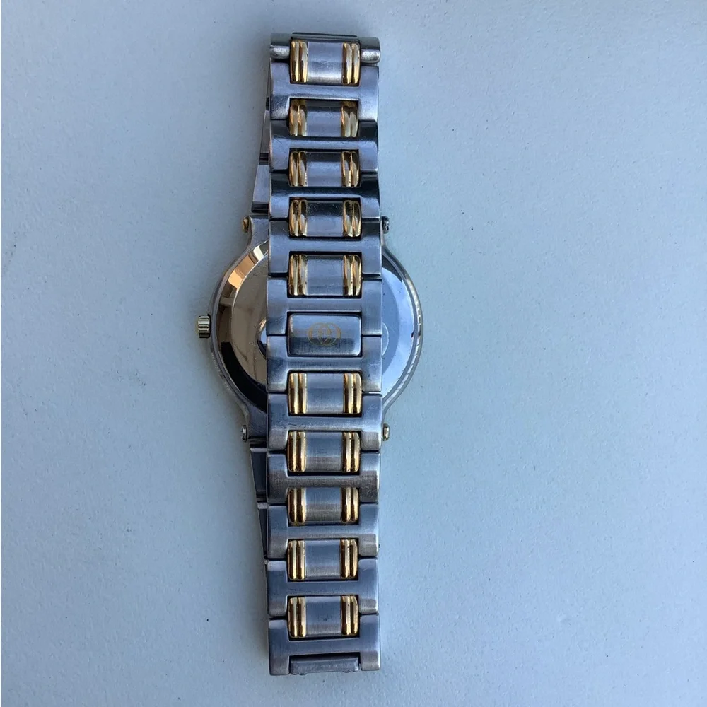 Mens GUCCI 9000 M Stainless steel watch 💥💥